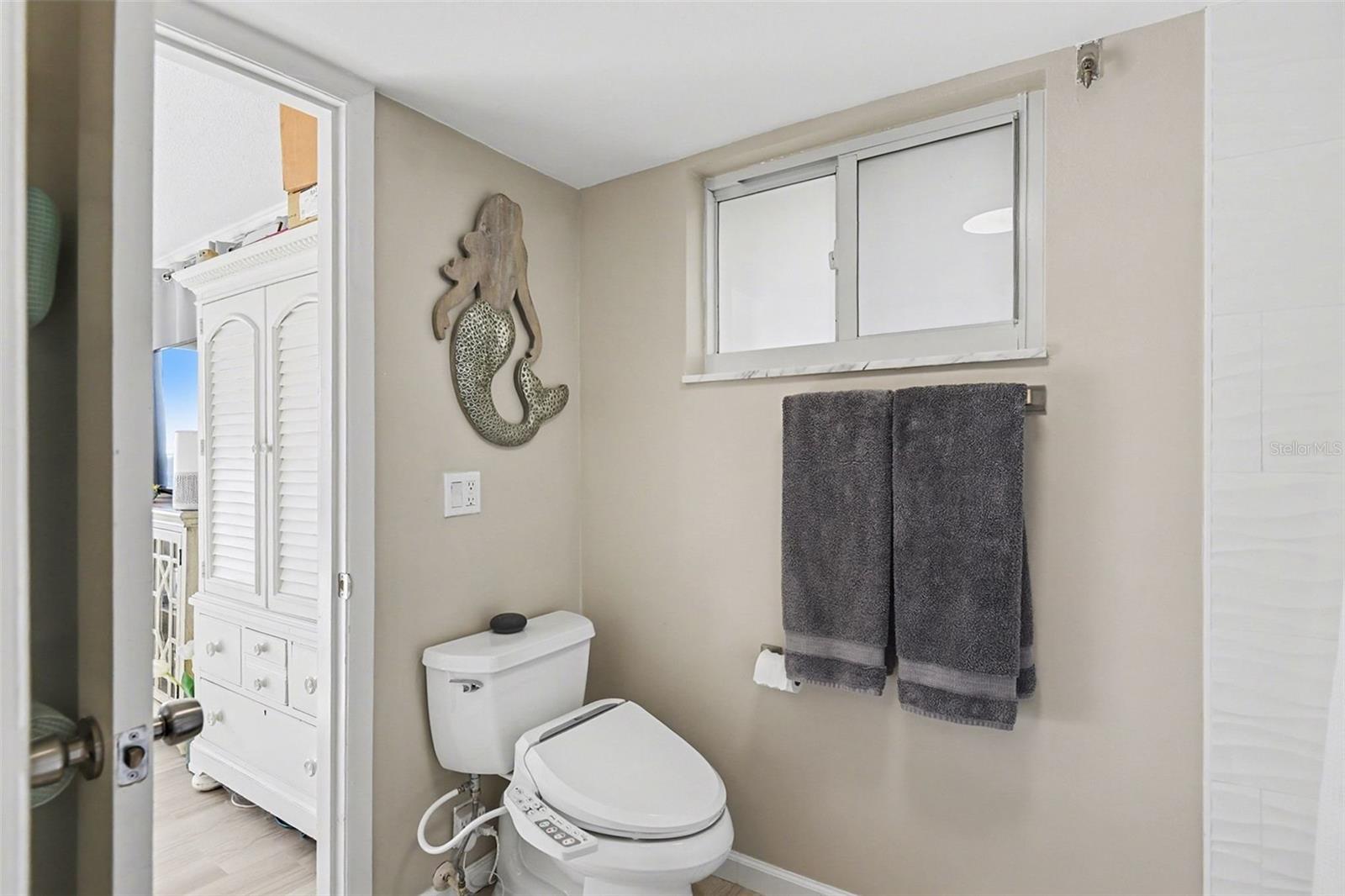 Image 31 of 51 For 1 Colony Point Drive A7