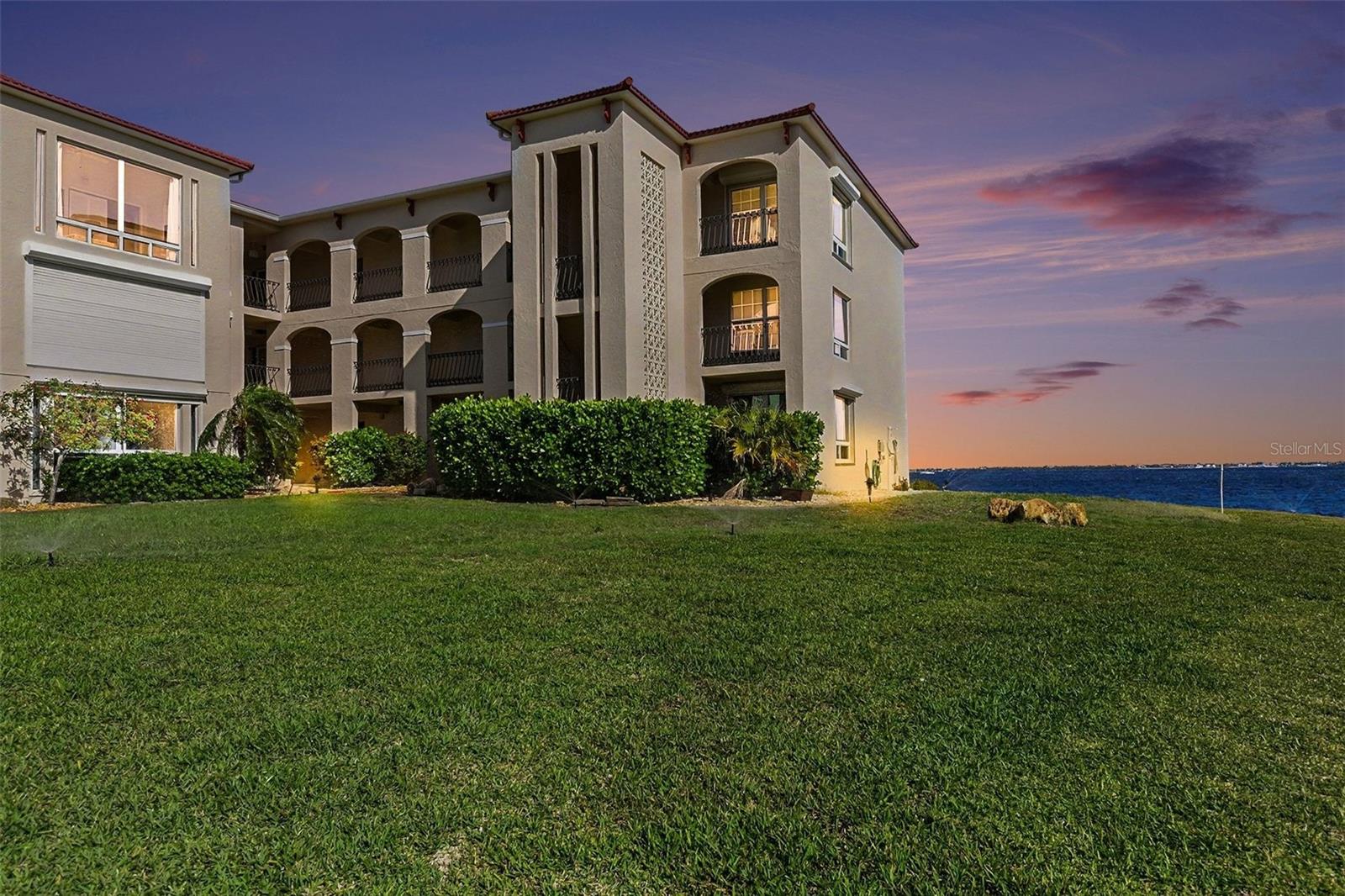 Image 34 of 51 For 1 Colony Point Drive A7