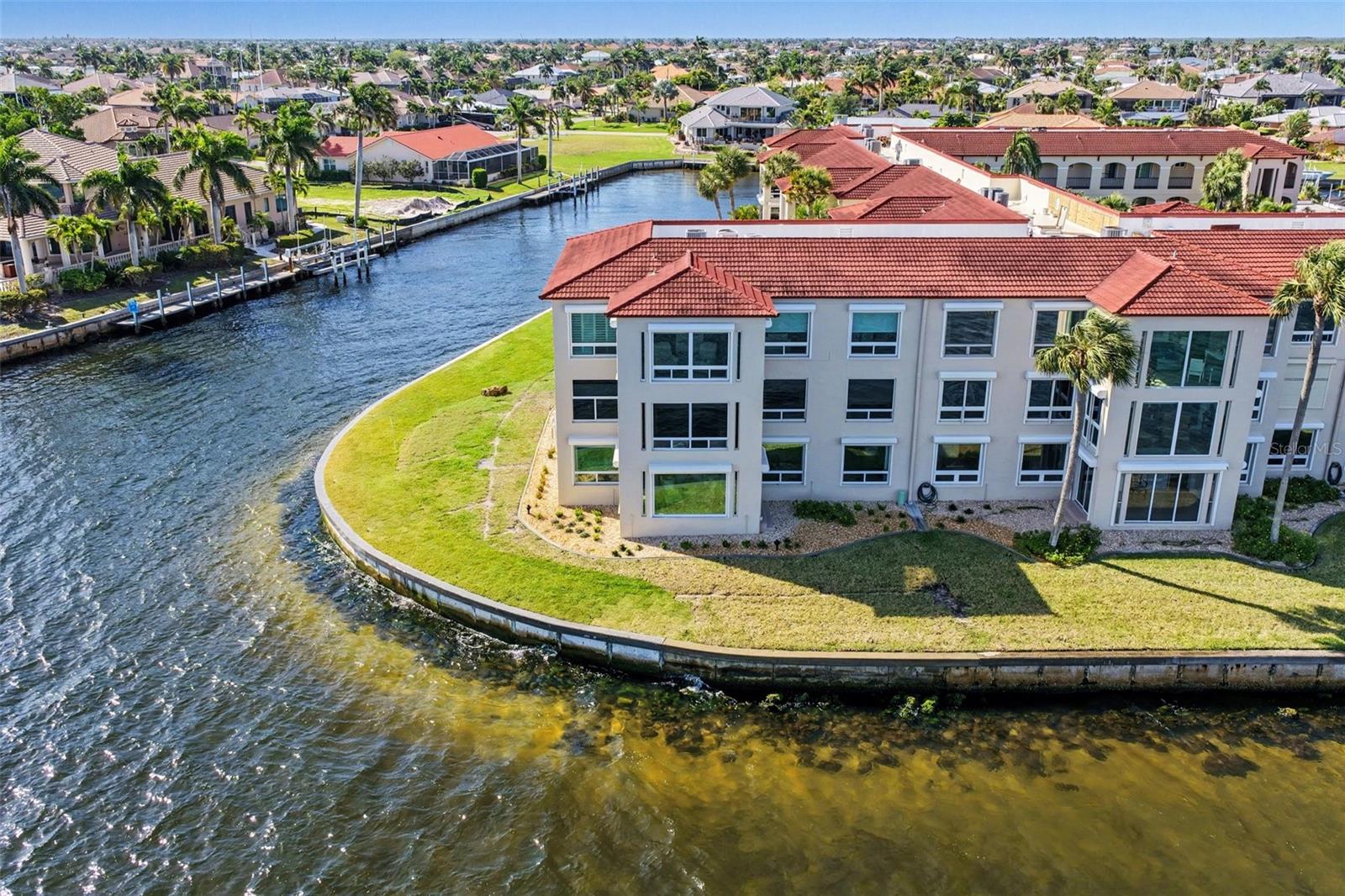 Image 41 of 51 For 1 Colony Point Drive A7