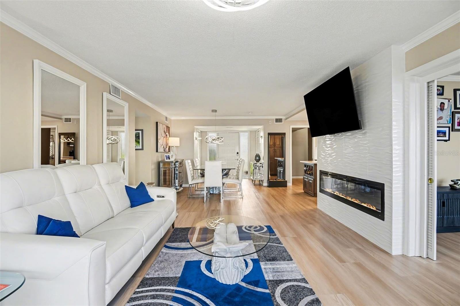 Image 6 of 51 For 1 Colony Point Drive A7