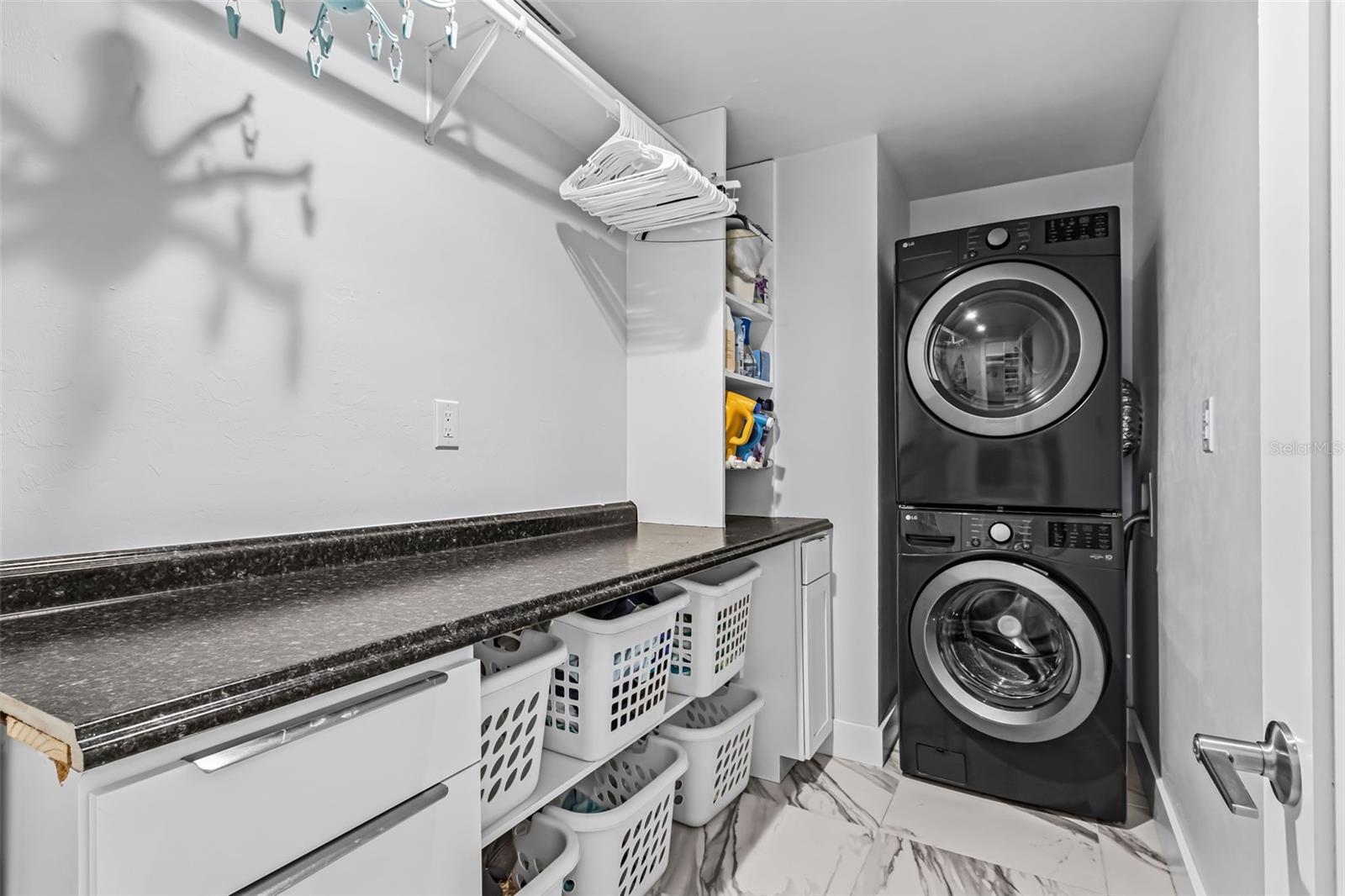 Image 20 of 50 For 1275 Carlene Avenue