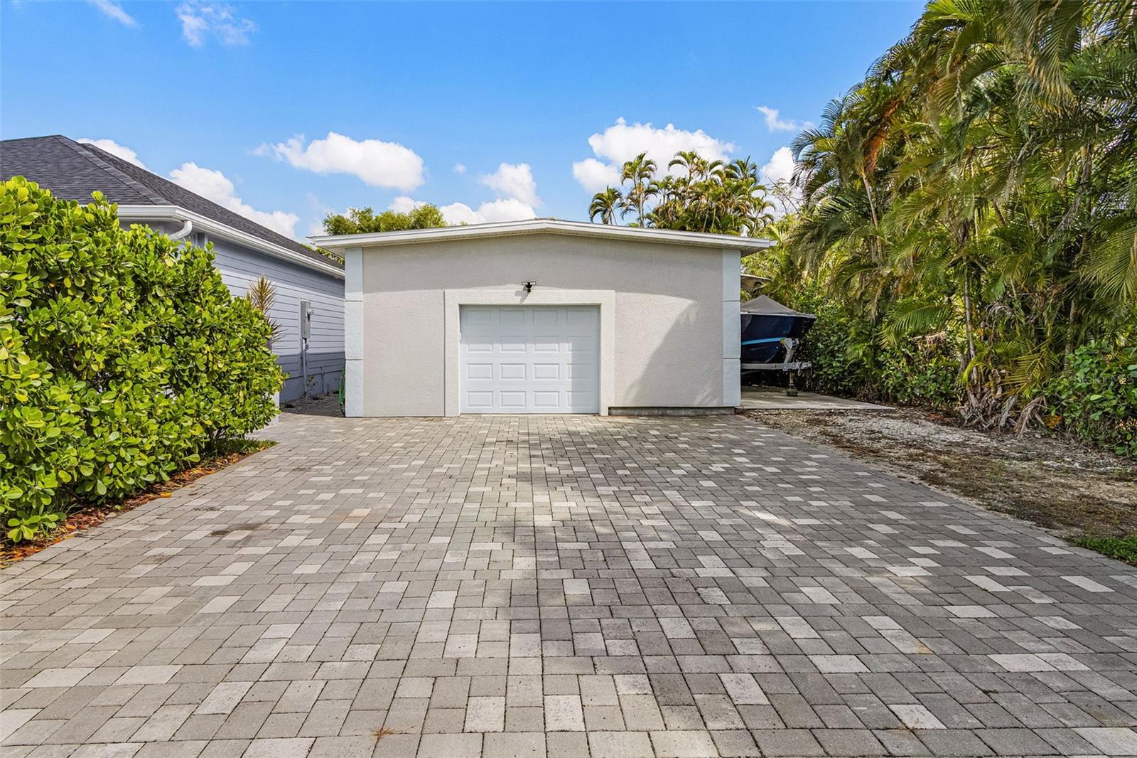 Image 3 of 50 For 1275 Carlene Avenue