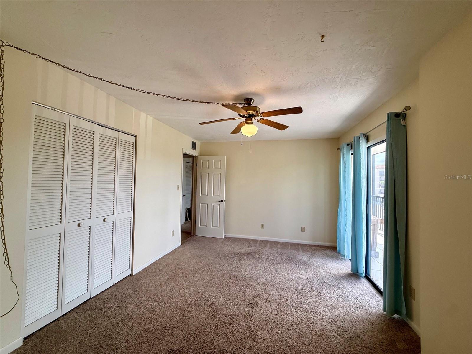 Image 21 of 49 For 25188 Marion Avenue E212