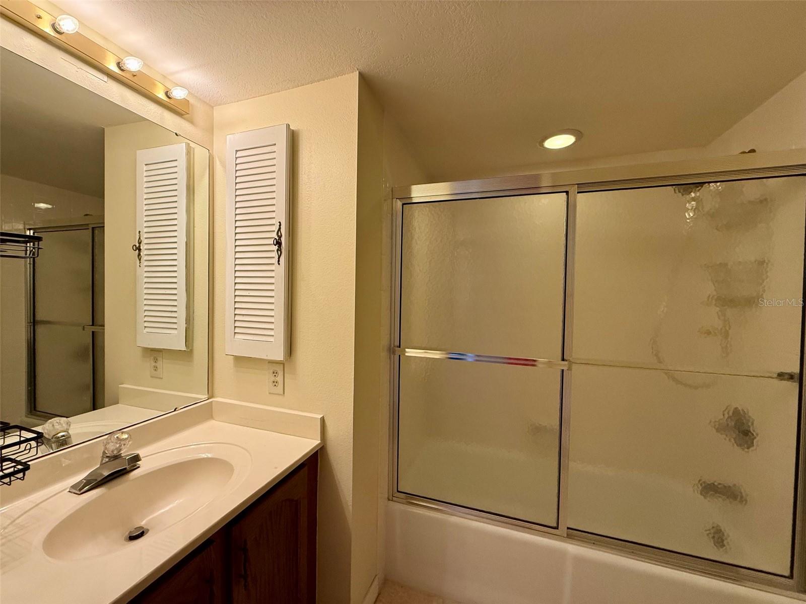 Image 23 of 49 For 25188 Marion Avenue E212