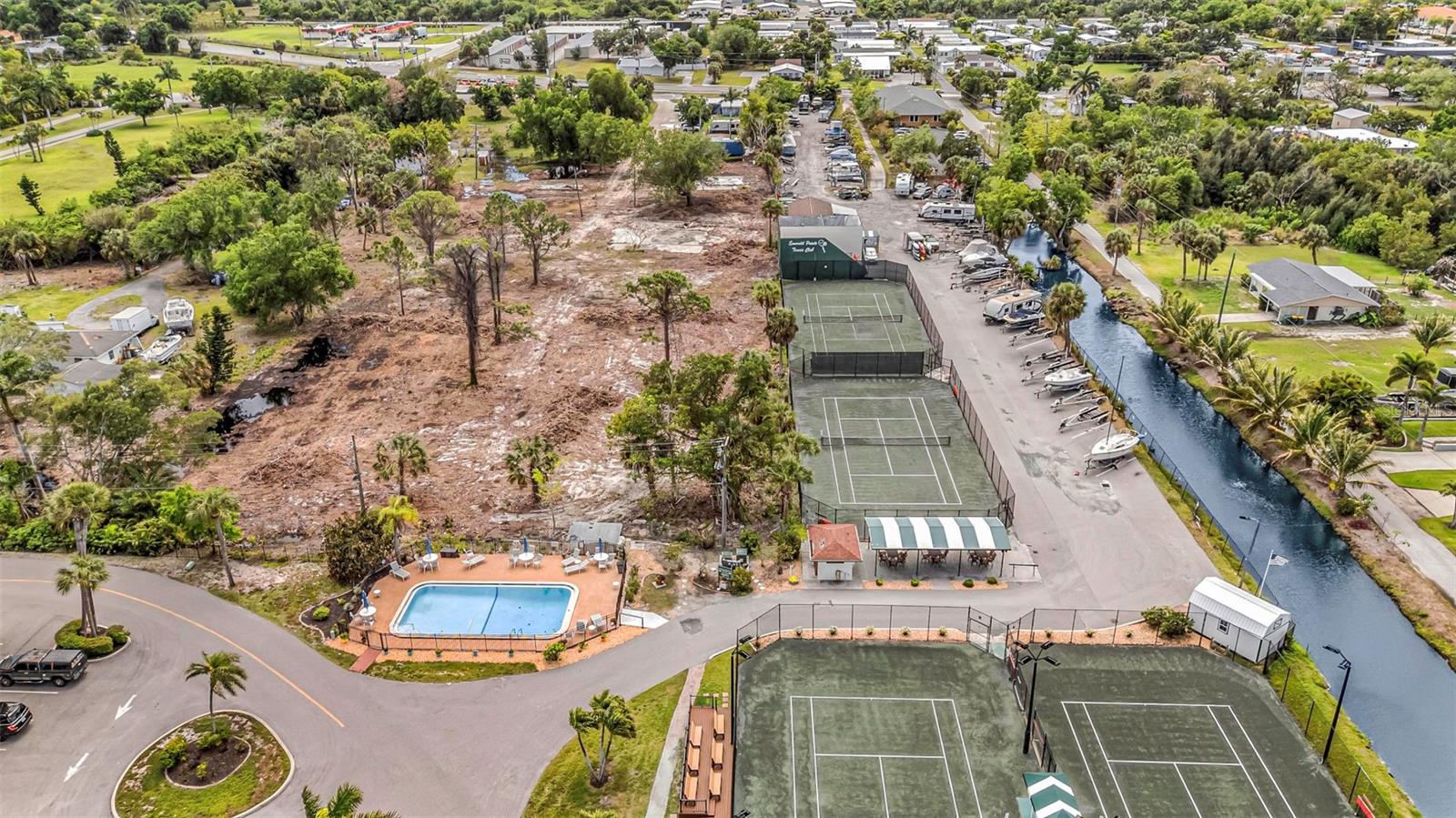 Image 40 of 49 For 25188 Marion Avenue E212