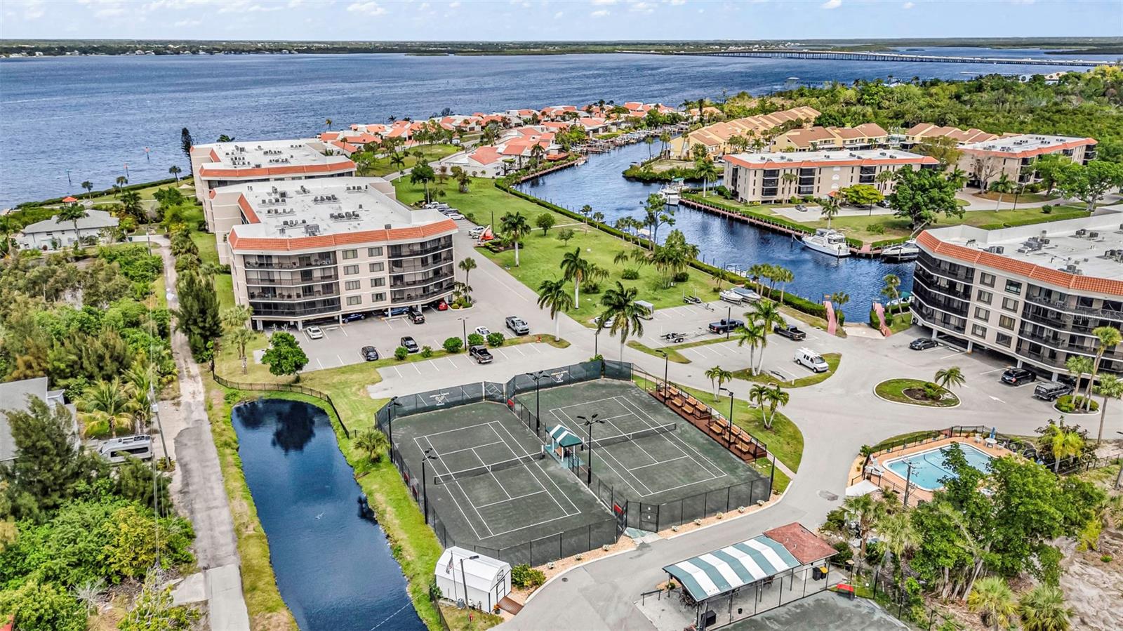 Image 41 of 49 For 25188 Marion Avenue E212