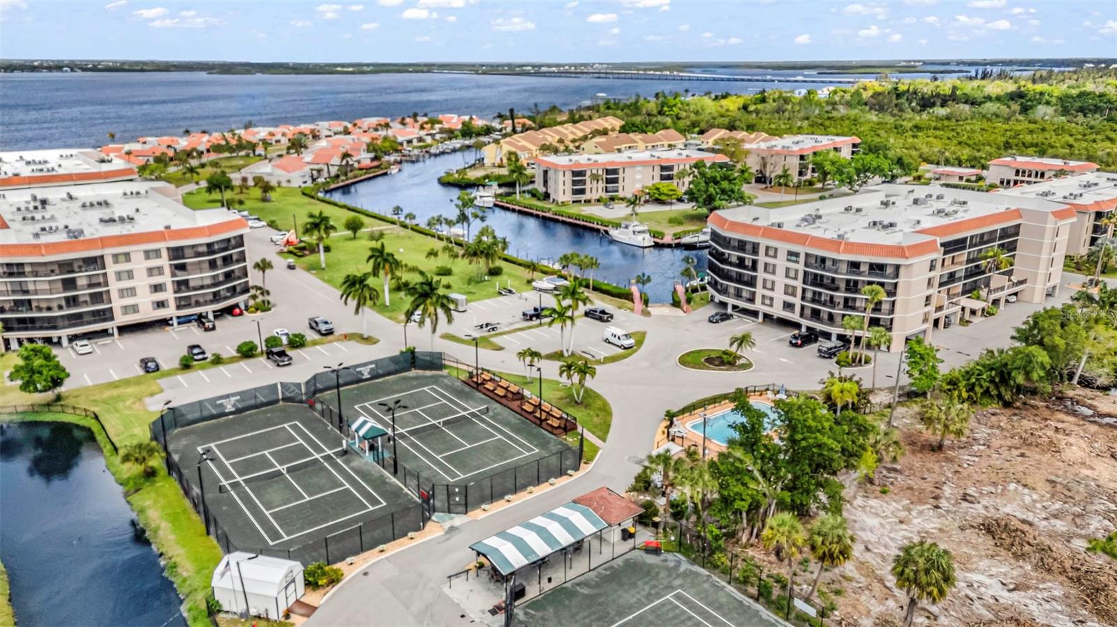 Image 45 of 49 For 25188 Marion Avenue E212