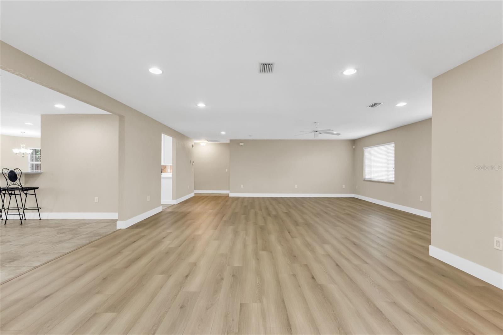 Image 13 of 69 For 28401 Coco Palm Dr