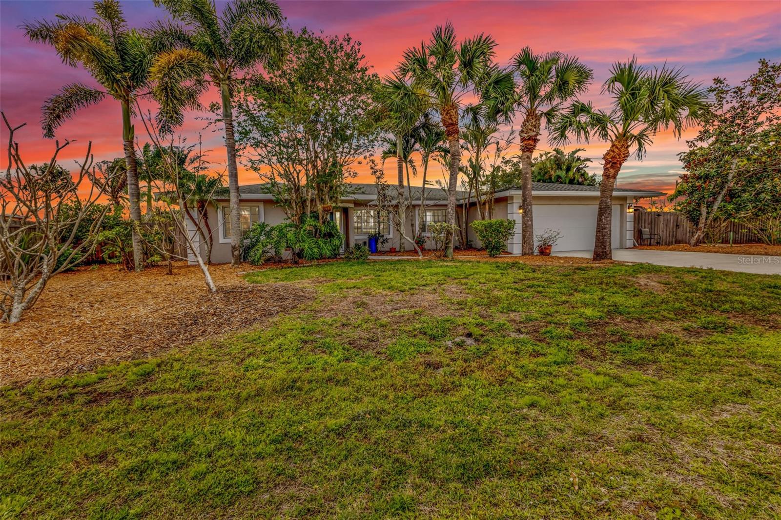 Image 2 of 69 For 28401 Coco Palm Dr