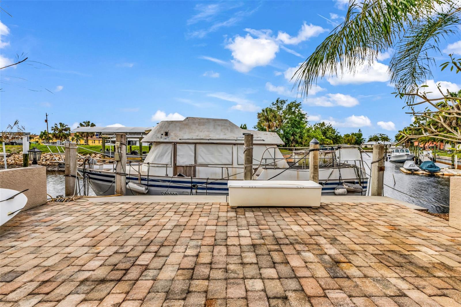 Image 54 of 69 For 28401 Coco Palm Dr