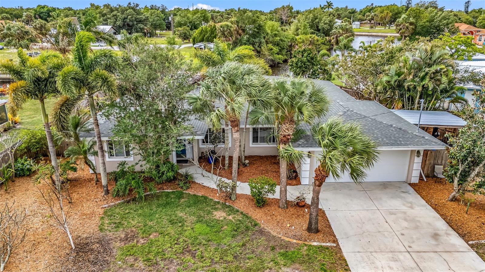 Image 62 of 69 For 28401 Coco Palm Dr