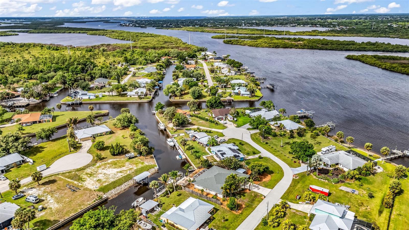 Image 65 of 69 For 28401 Coco Palm Dr