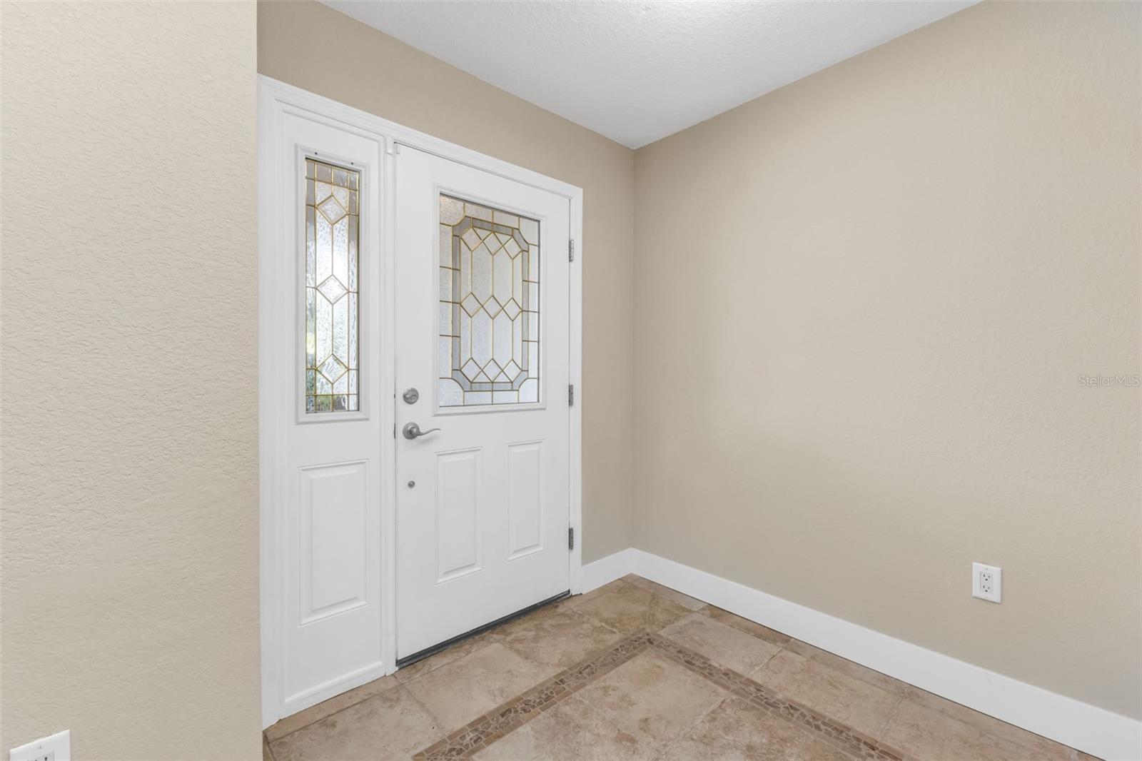 Image 8 of 69 For 28401 Coco Palm Dr