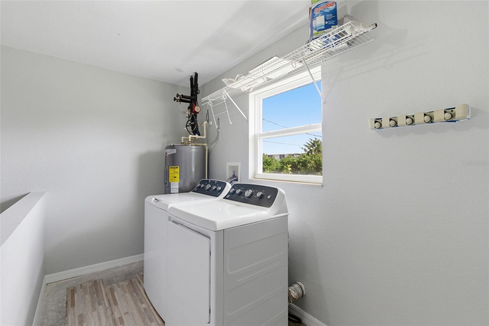 Image 19 of 25 For 3310 Ames Street