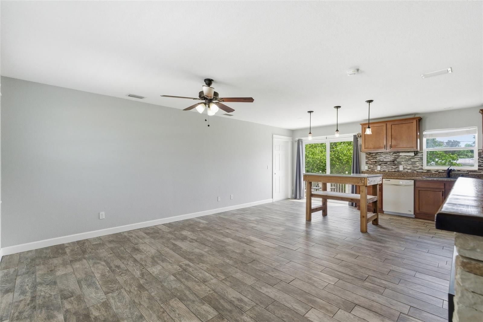 Image 5 of 25 For 3310 Ames Street