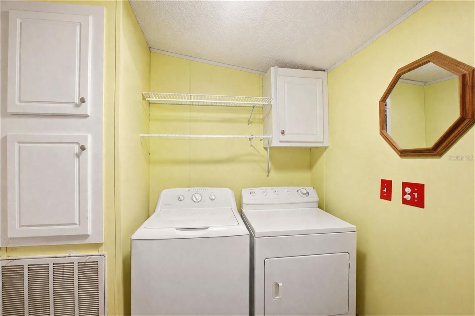 Image 27 of 33 For 184 Manatee Loop