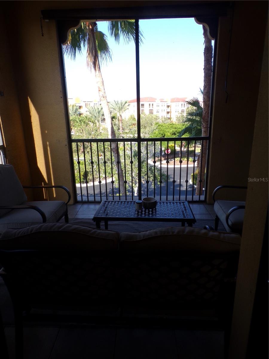 Image 21 of 31 For 94 Vivante Boulevard 302-9432