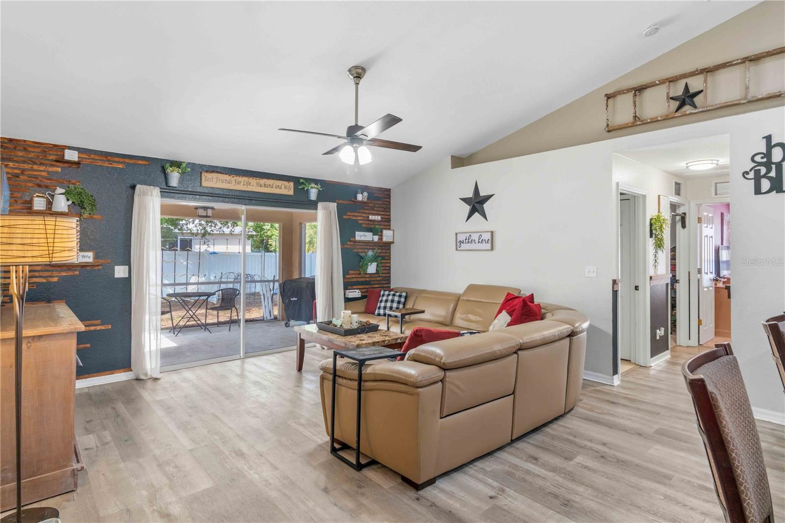 Image 17 of 50 For 3680 Channing Avenue