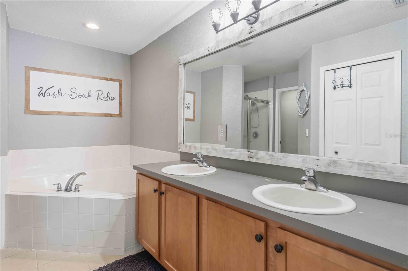 Image 27 of 50 For 3680 Channing Avenue