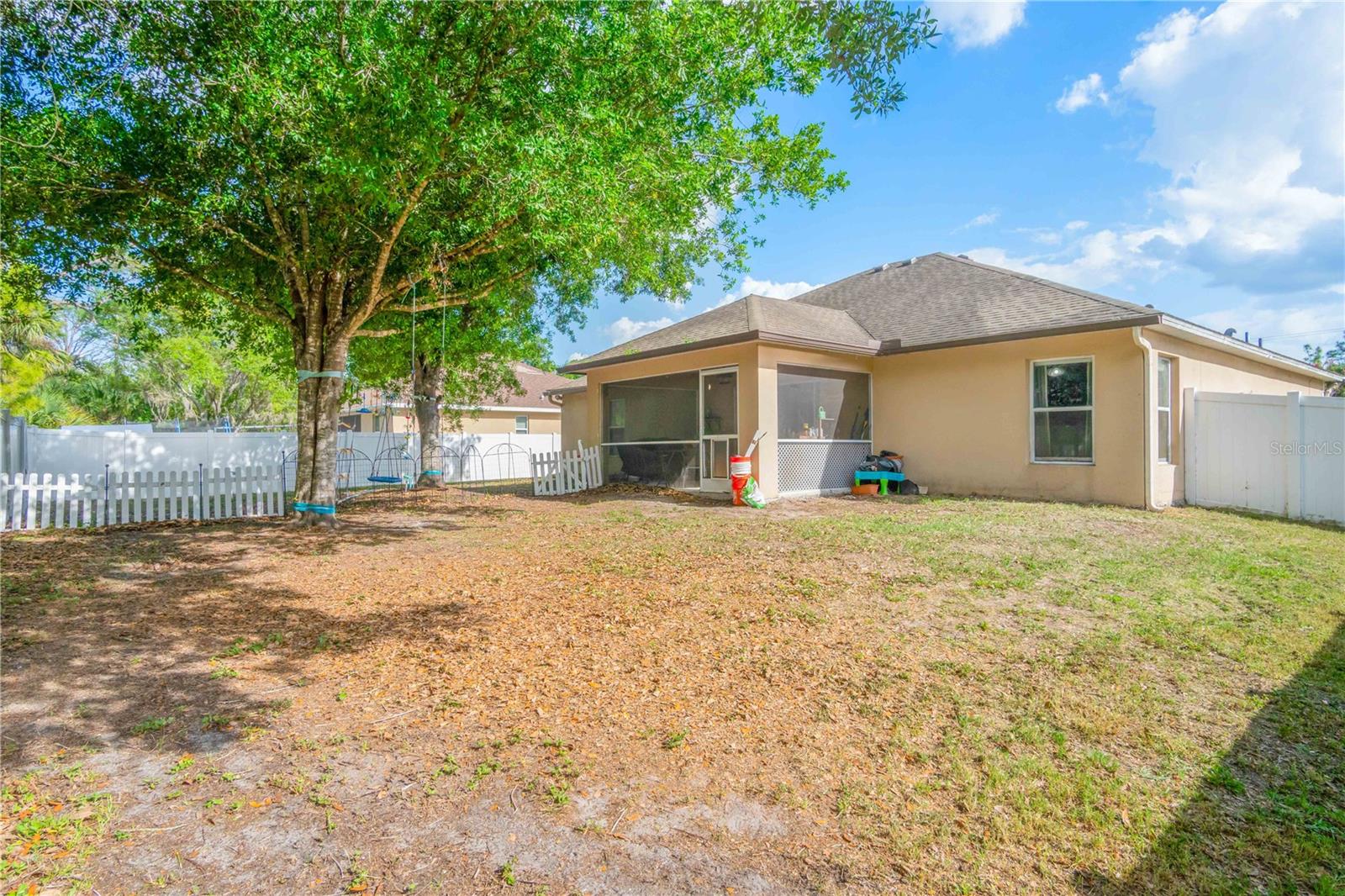 Image 47 of 50 For 3680 Channing Avenue