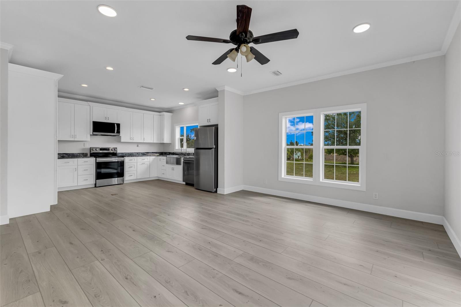 Image 13 of 84 For 32634 Oil Well Road