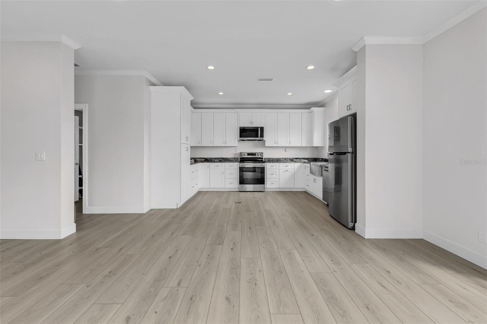 Image 14 of 84 For 32634 Oil Well Road