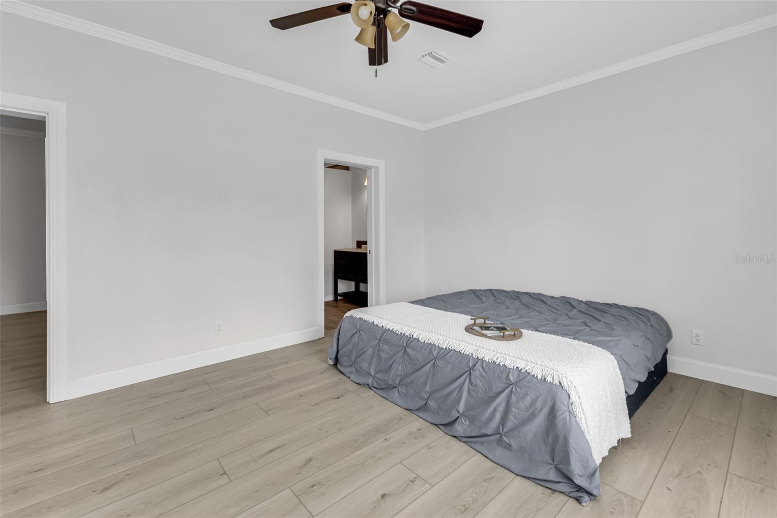 Image 21 of 84 For 32634 Oil Well Road