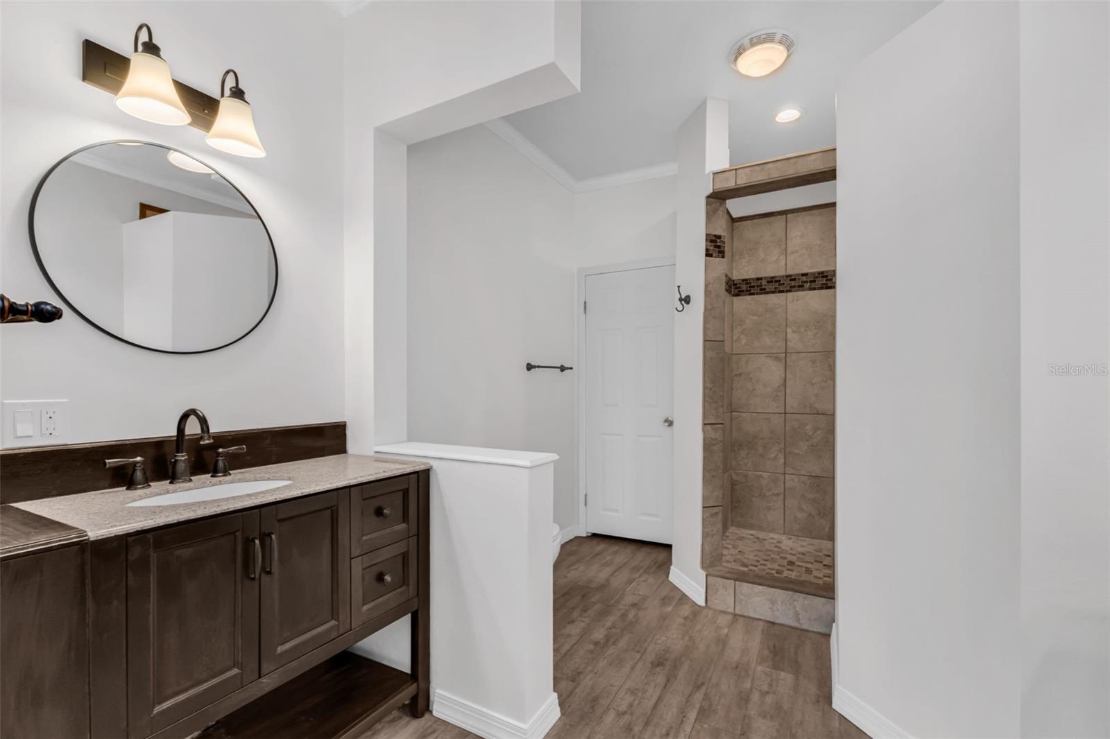 Image 24 of 84 For 32634 Oil Well Road