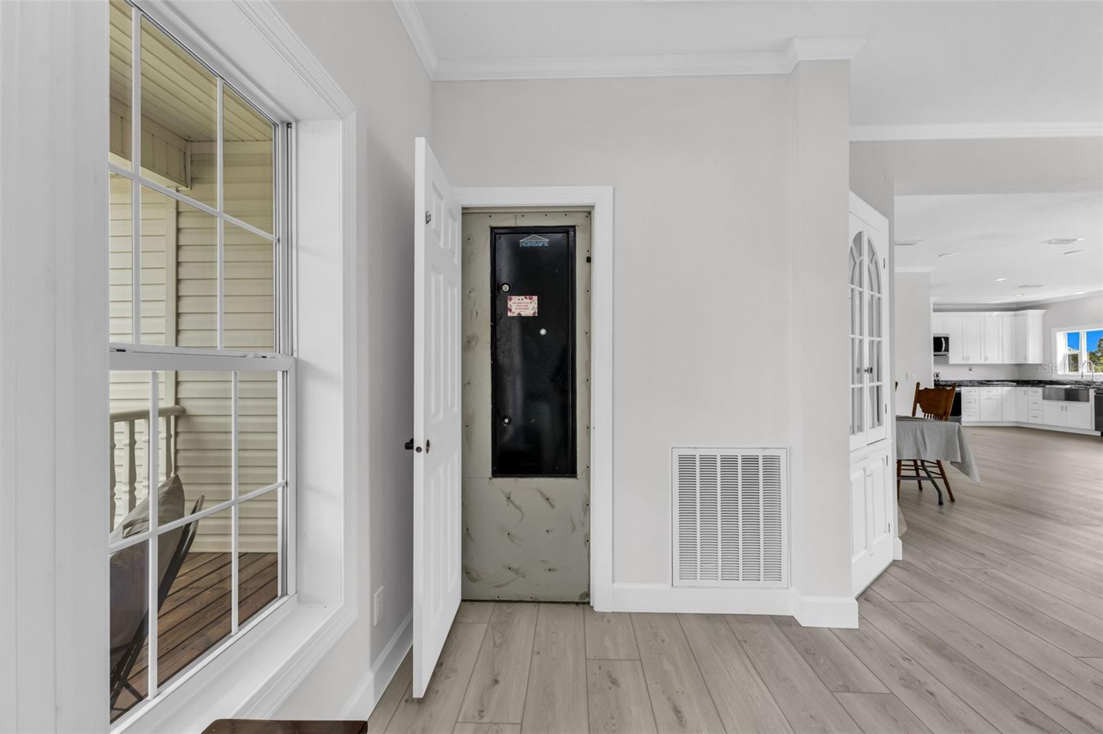 Image 36 of 84 For 32634 Oil Well Road