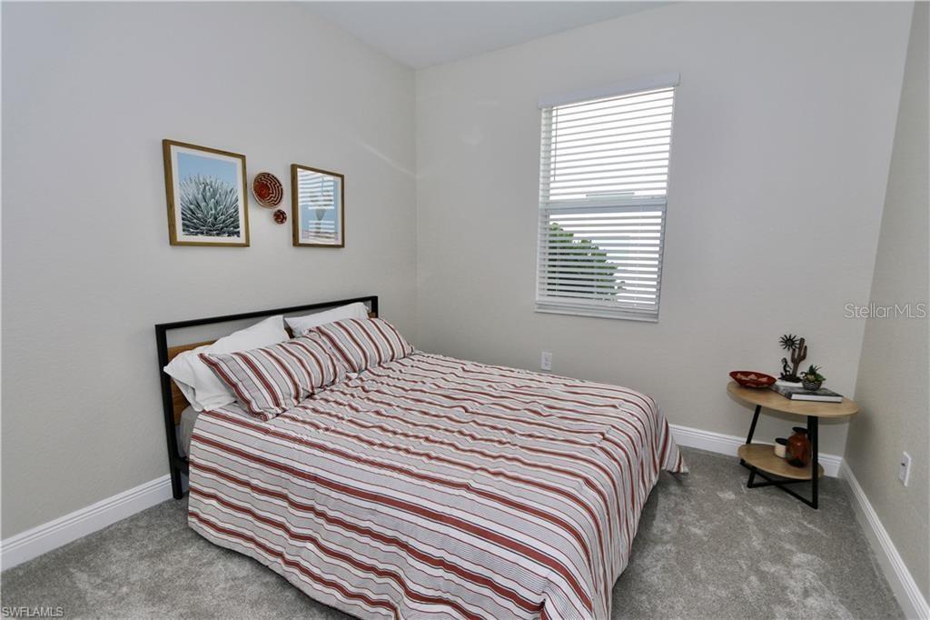 Image 21 of 37 For 17876 Woodland Court