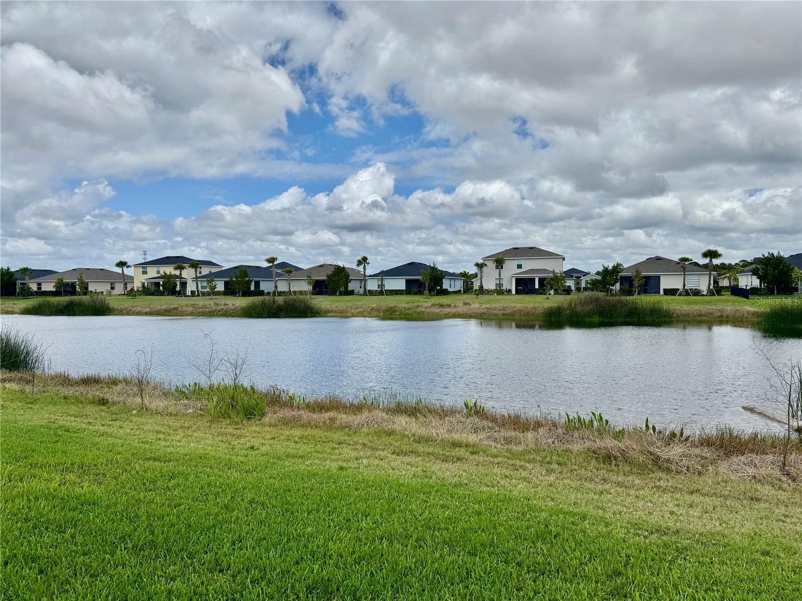 Image 30 of 37 For 17876 Woodland Court