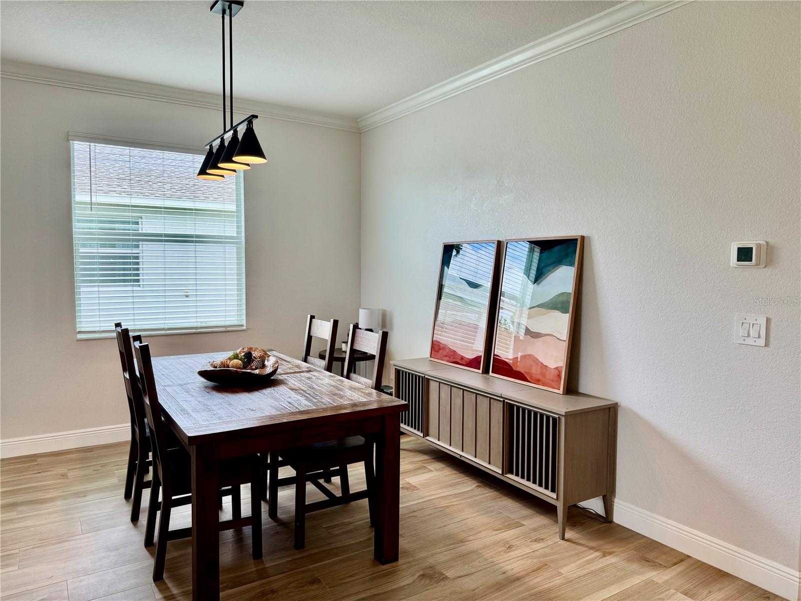 Image 7 of 37 For 17876 Woodland Court