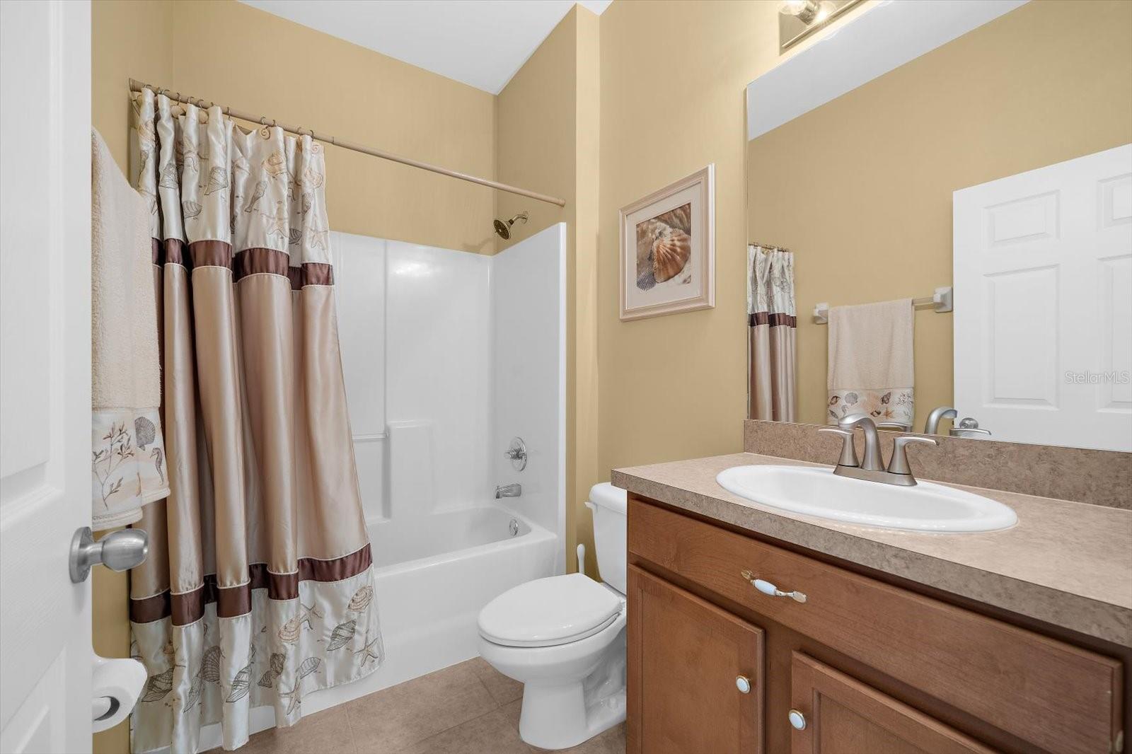 Image 11 of 74 For 24033 Canal Street