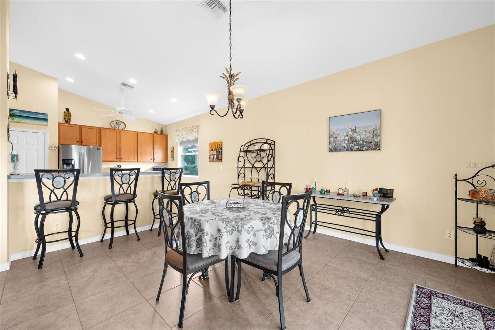 Image 23 of 74 For 24033 Canal Street