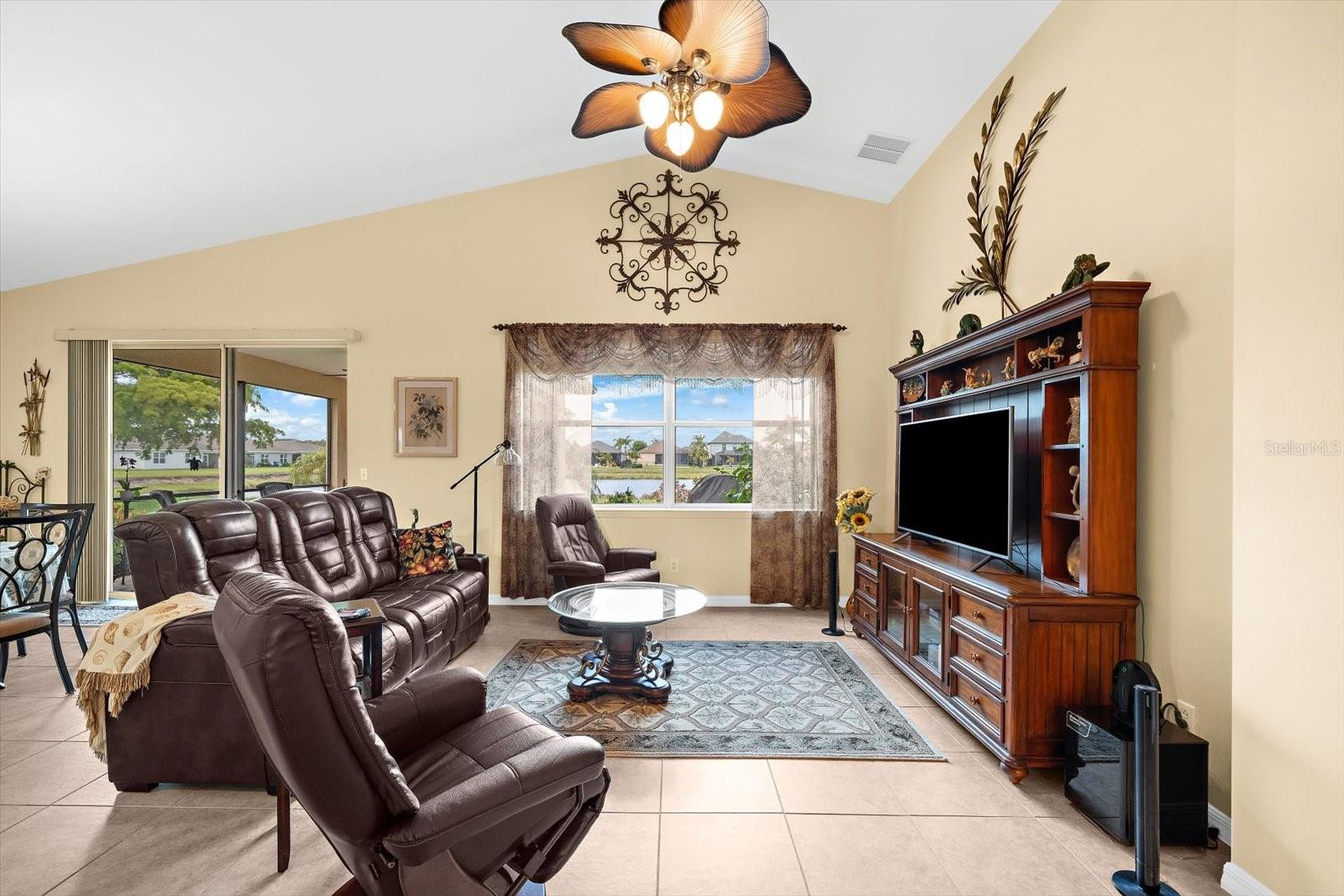 Image 27 of 74 For 24033 Canal Street