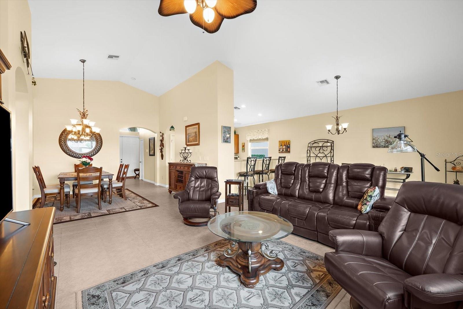 Image 29 of 74 For 24033 Canal Street