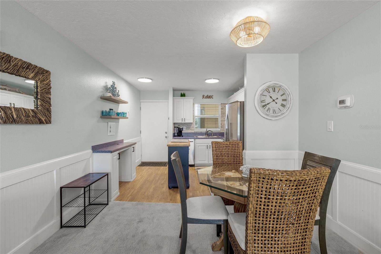 Image 10 of 85 For 915 Beach Road 215