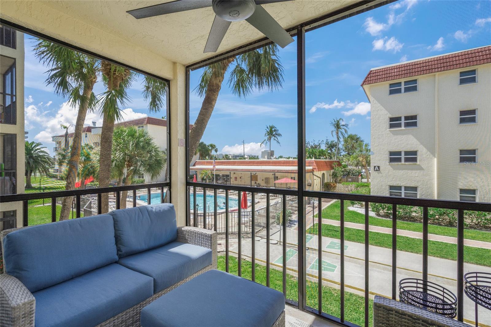 Image 17 of 85 For 915 Beach Road 215