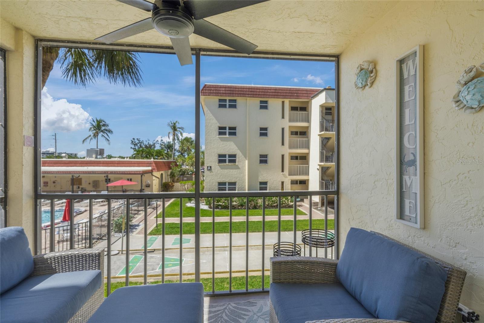 Image 18 of 85 For 915 Beach Road 215