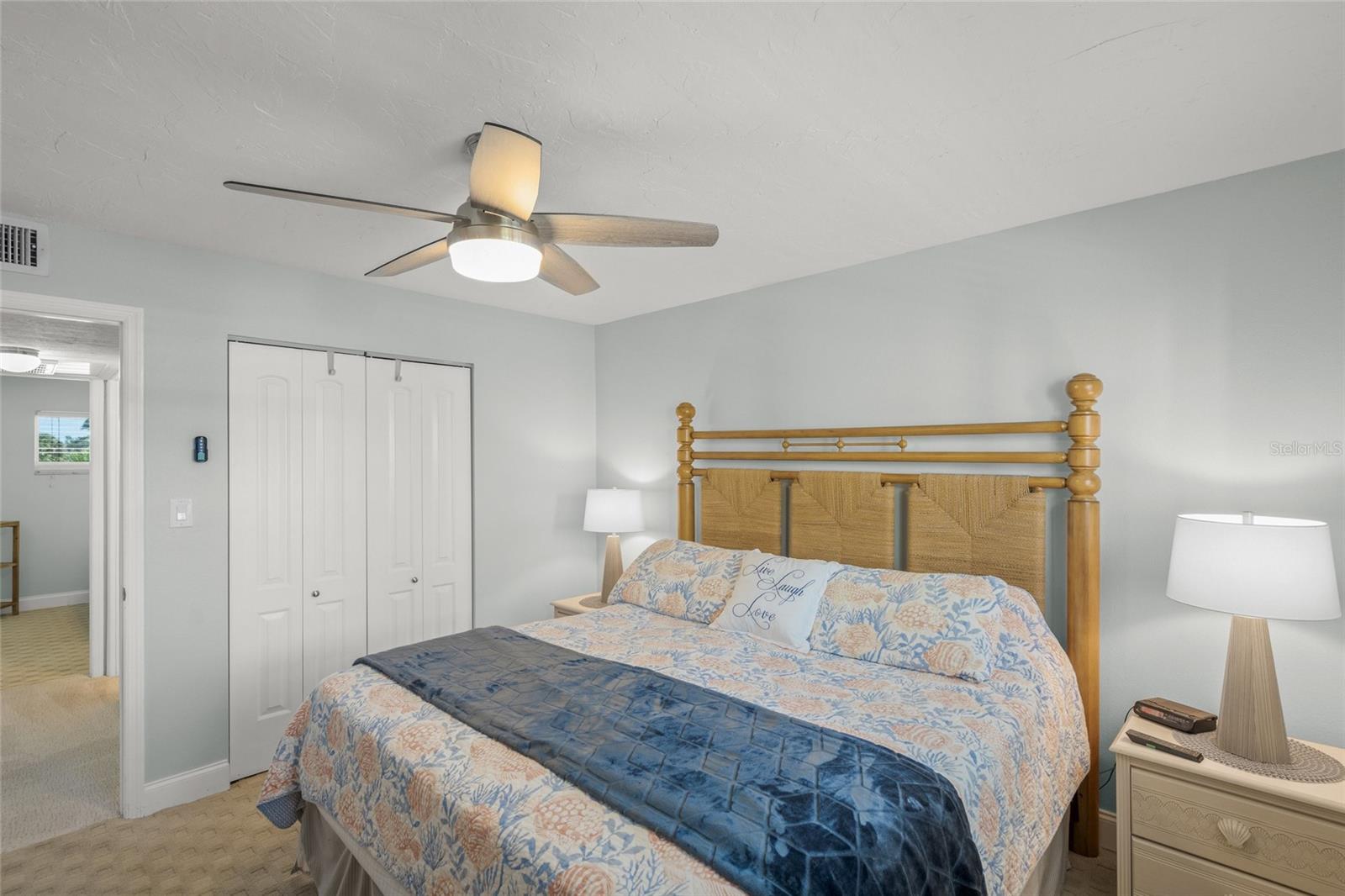 Image 21 of 85 For 915 Beach Road 215