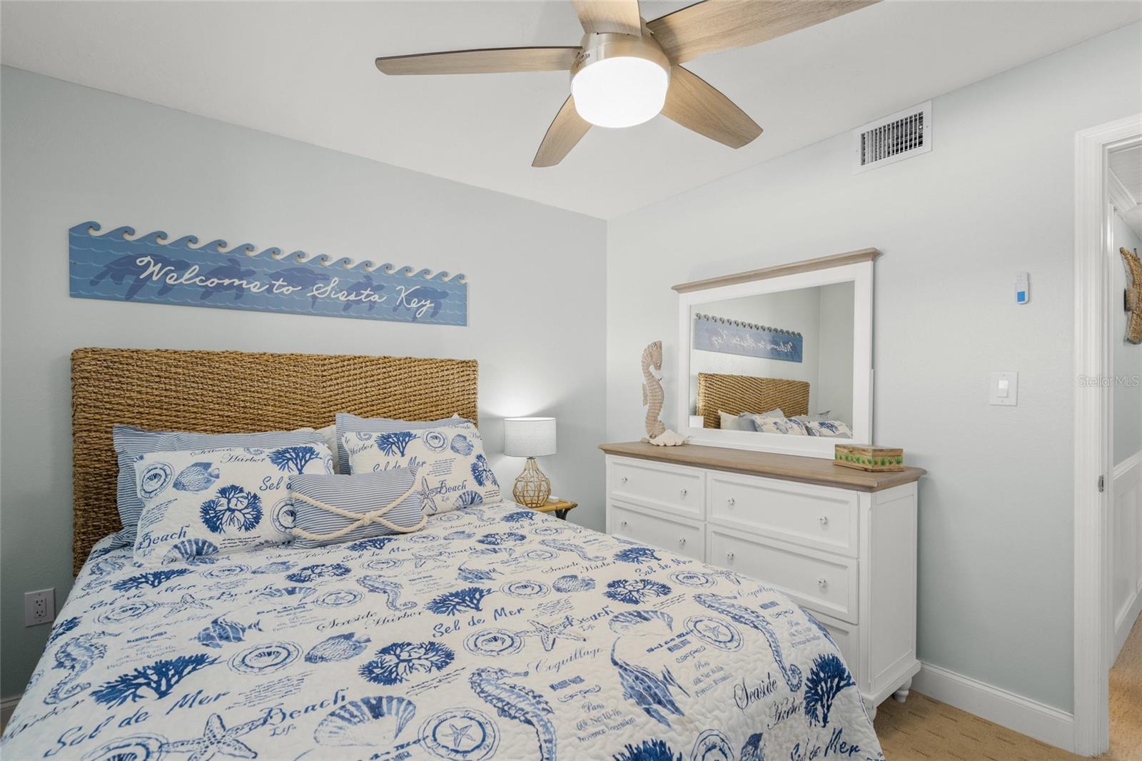 Image 26 of 85 For 915 Beach Road 215