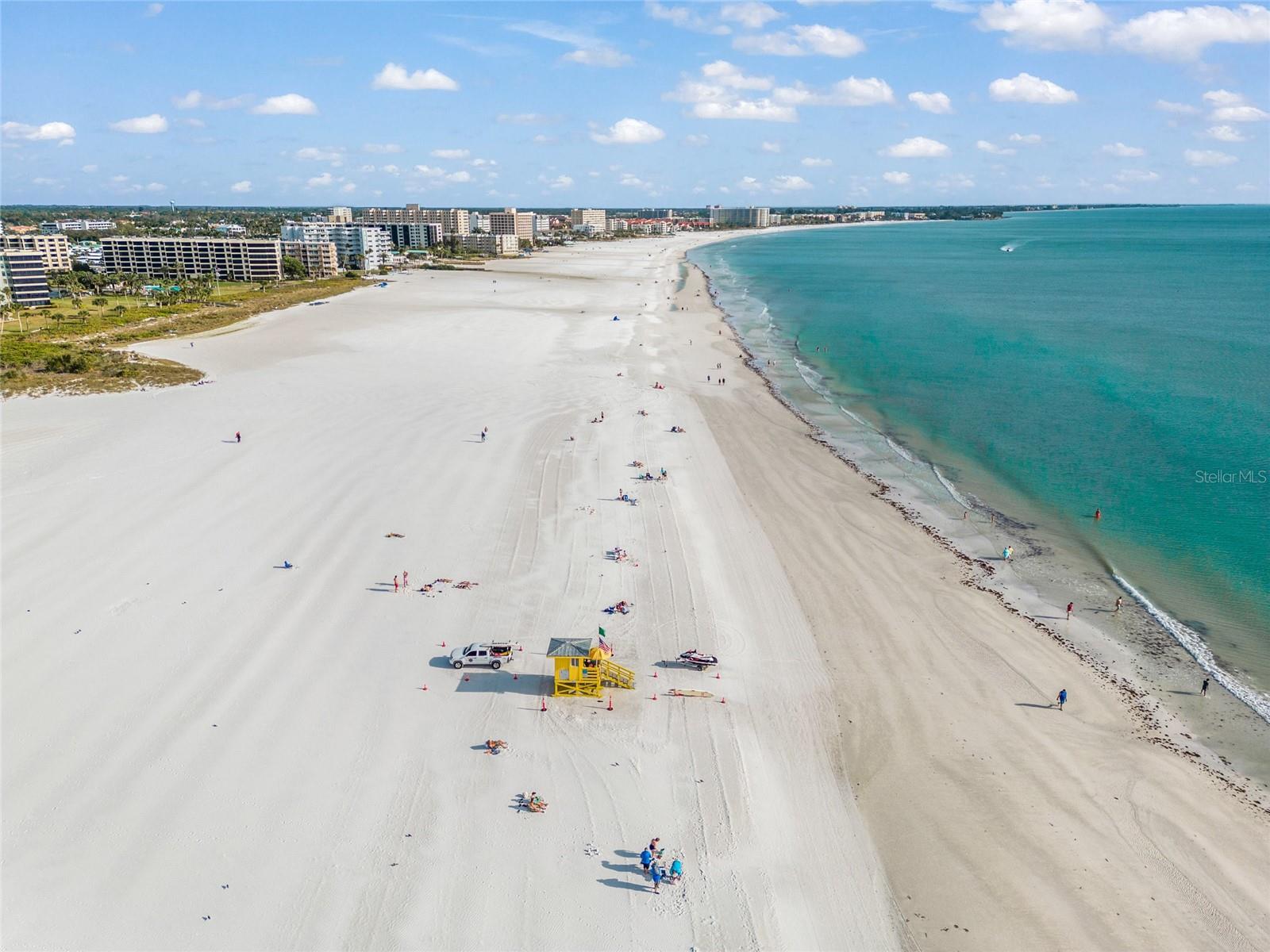 Image 45 of 85 For 915 Beach Road 215