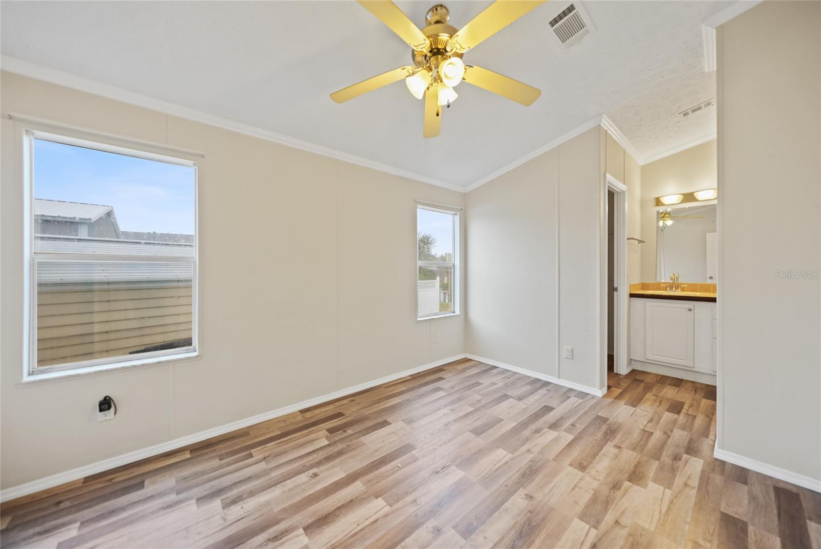 Image 16 of 29 For 3018 Bayberry Avenue