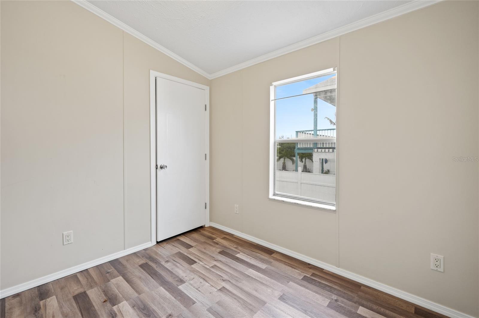 Image 21 of 29 For 3018 Bayberry Avenue