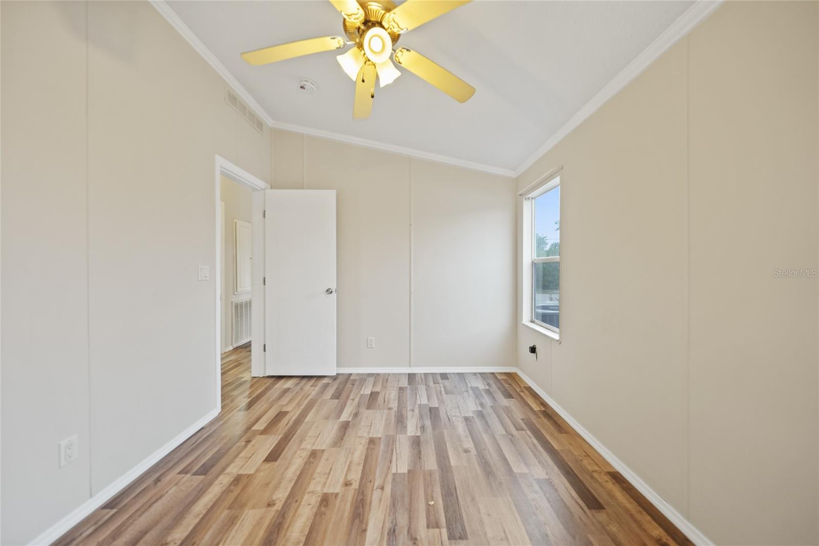 Image 22 of 29 For 3018 Bayberry Avenue