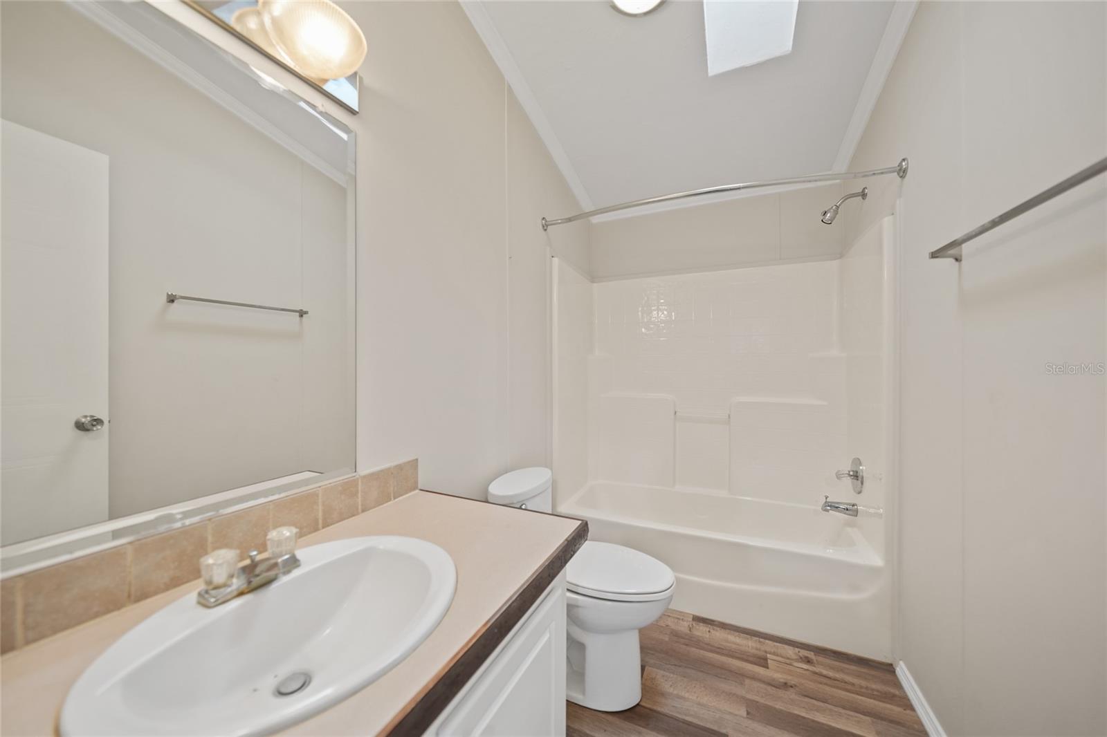 Image 24 of 29 For 3018 Bayberry Avenue