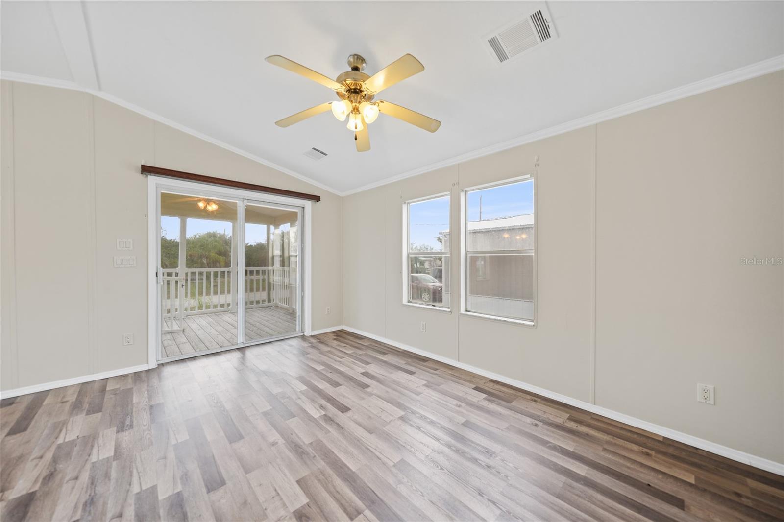 Image 8 of 29 For 3018 Bayberry Avenue