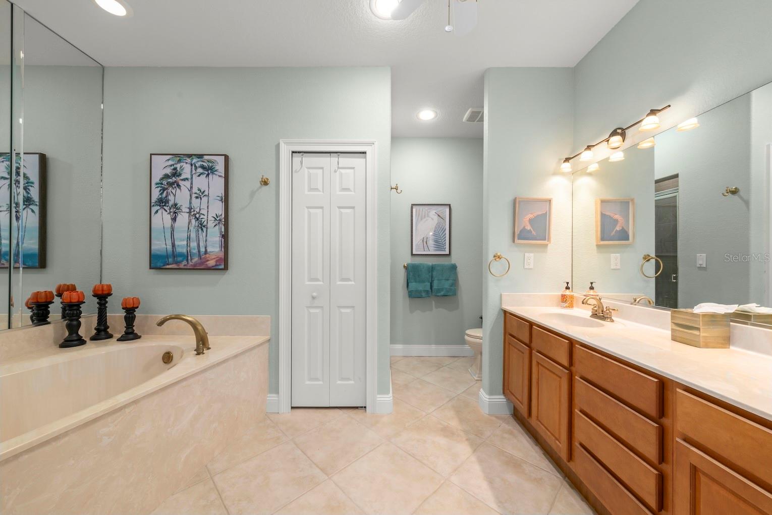 Image 20 of 49 For 1202 Jessie Harbor Drive 1204