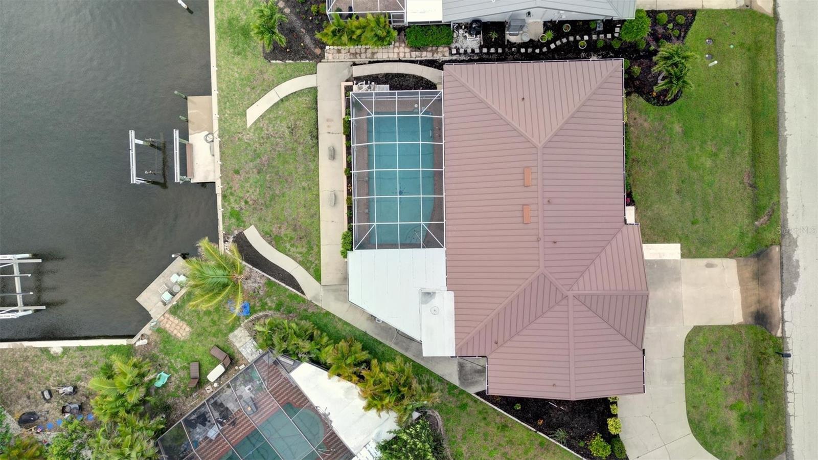 Image 12 of 58 For 1415 Columbian Drive