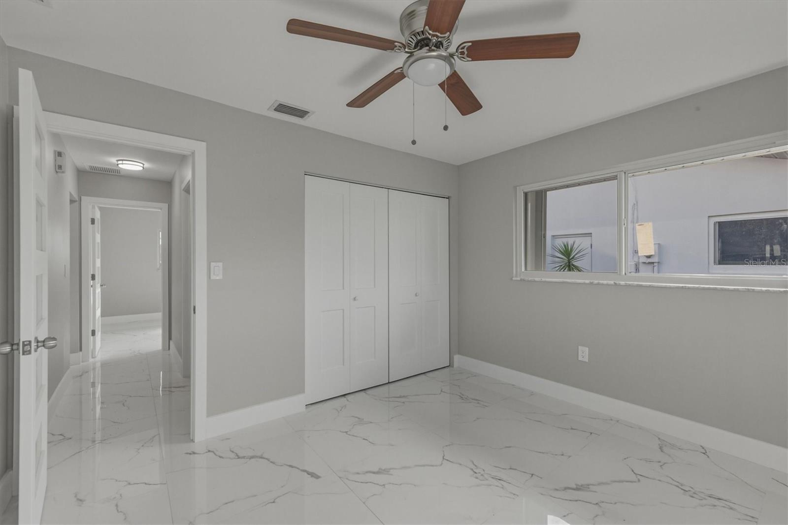 Image 26 of 58 For 1415 Columbian Drive